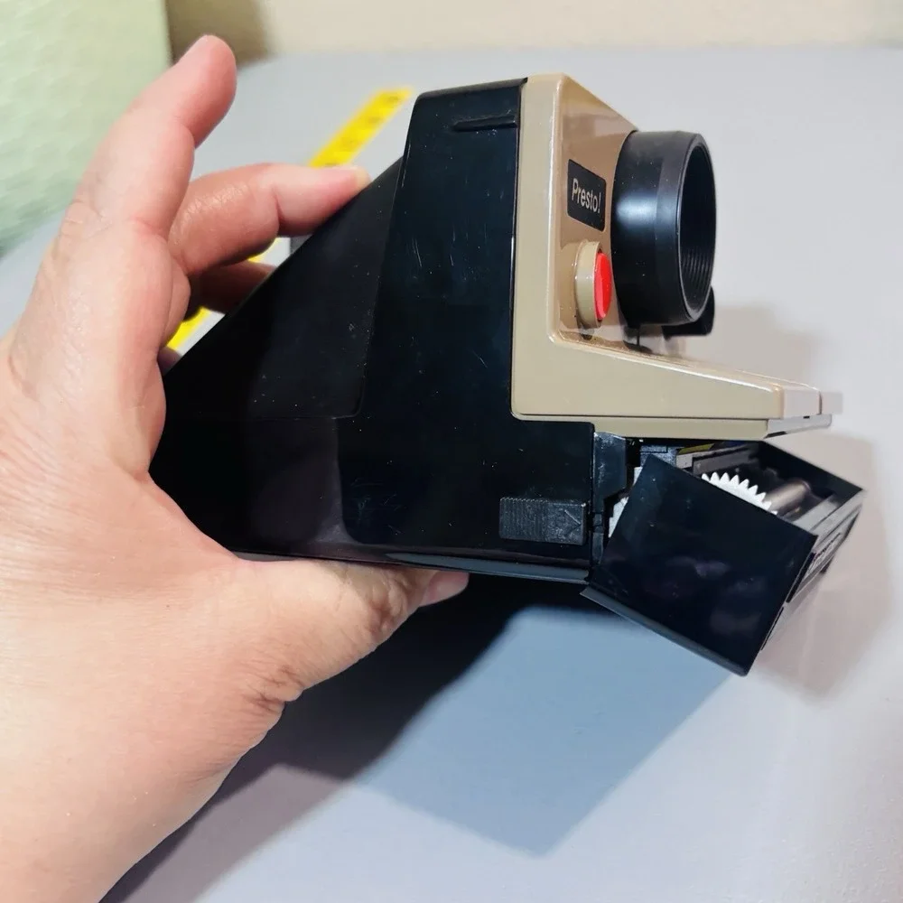 Polaroid camera excellent